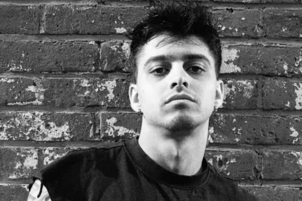 Nascido em São Paulo, Roberto Nonato Filho, de 27 anos, é produtor da peça On The Line, que estreia em Nova Iorque neste final de semana - Metrópoles