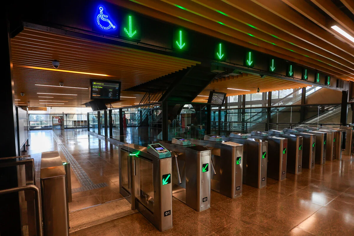 Estação Washington Luiz, da Linha 17 Estação Washington Luiz, da Linha 17