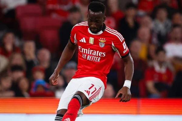 “Não posso aceitar”, diz jogador do Benfica sobre caso Vini Jr.