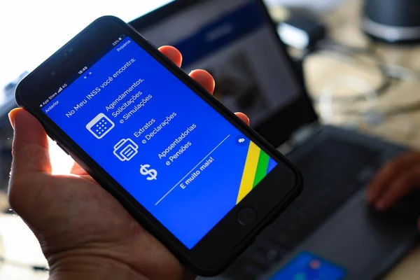 Veja como agendar atendimento no INSS por aplicativo