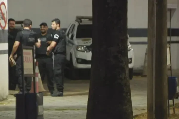 Operação cumpre mandados de prisão contra advogados suspeitos de ajudar presos faccionados em Goiás e no DF