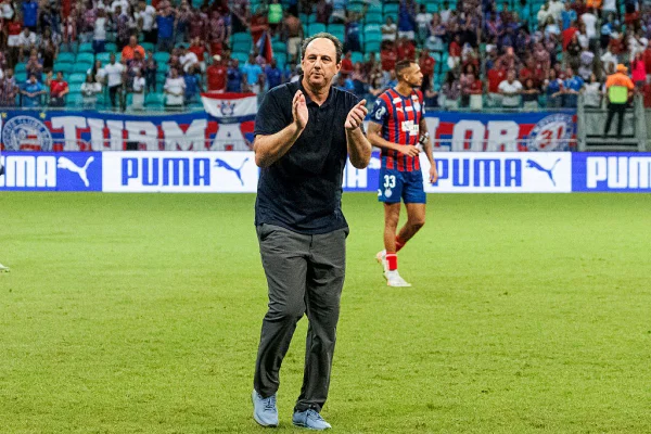 Rogério Ceni exalta Juba após gol e projeta jogador na Seleção