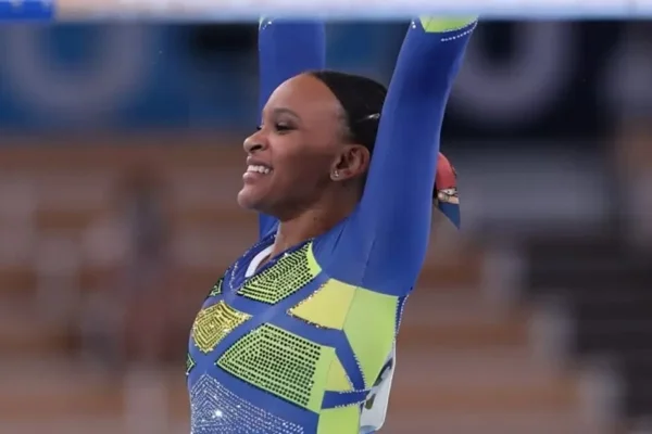 Rebeca Andrade consegue maior nota e avança à final do Troféu Brasil