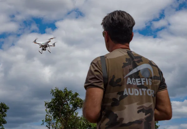 Agefis usa drone para flagrar invasões e descarte irregular de lixo
