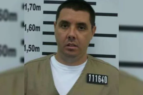 foto colorida de Marcos Soriano tiriça