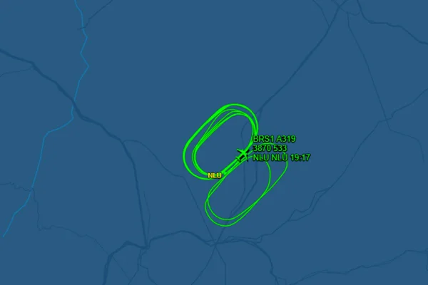 Imagem colorida de avião de Lula dando voltas no México - Metrópoles