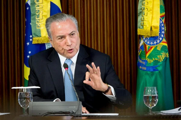 Temer pretende anunciar parcelamento da dívida do INSS dos municípios