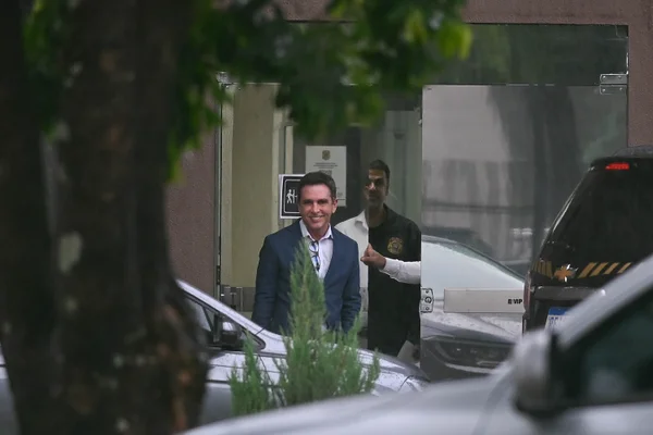 Cardiologista de Bolsonaro vai à PF após autorização de Moraes