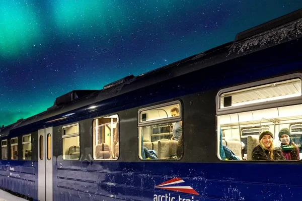 Saiba detalhes de viagem de trem “congelante” pela Aurora Boreal