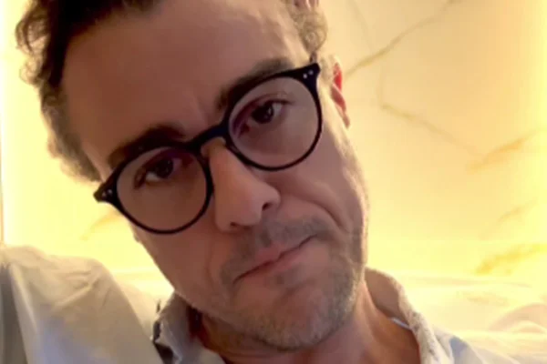 Joaquim Lopes usou o Instagram para falar da cirurgia - Metrópoles