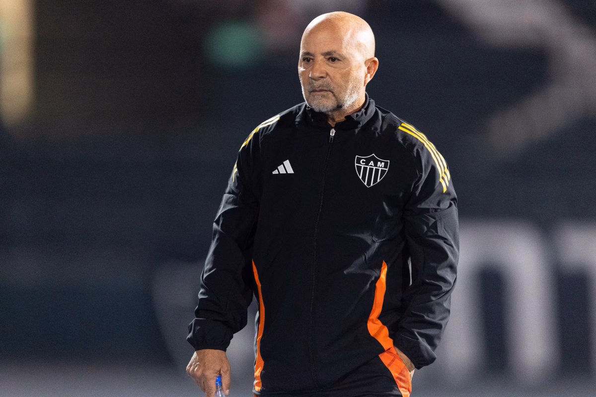 Imagem colorida do técnico Jorge Sampaoli