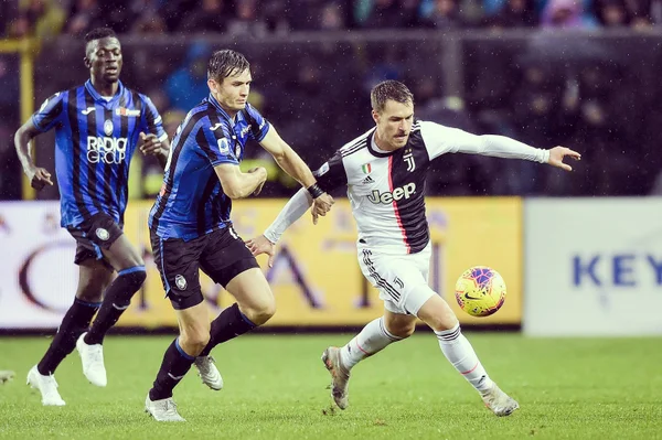 Com 2 de Higuaín, Juventus bate a Atalanta e assegura a liderança
