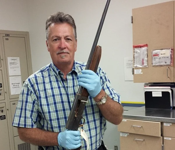 Polícia dos EUA divulga foto da arma usada em morte de Kurt Cobain