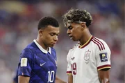 Lamine Yamal e Kylian Mbappé Lamine Yamal e Kylian Mbappé