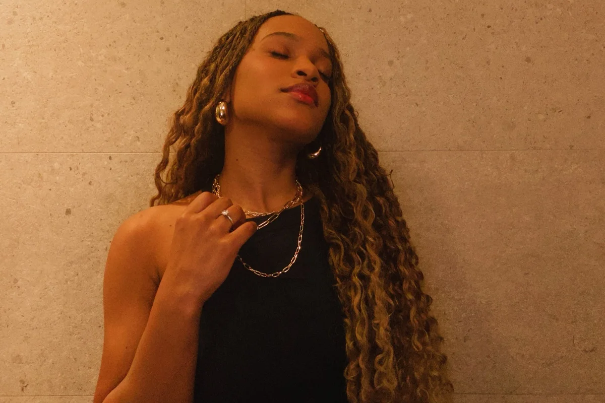 Rebeca Andrade posa em Amsterdã e fãs reagem à aliança: "Pra deixar claro" Rebeca Andrade posa em Amsterdã e fãs reagem à aliança: "Pra deixar claro"