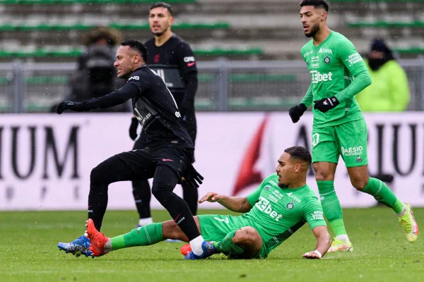 Neymar PSG lesão