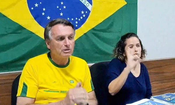 Bolsonaro afirma que se elege em 1º turno, “com margem superior a 60%”
