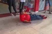 O homem estava em surto psicótico O homem estava em surto psicótico