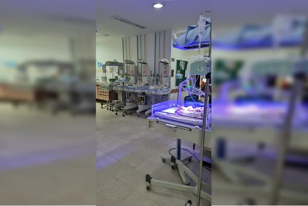 Com superlotação, Hmib tem bebês internados em berços no corredor