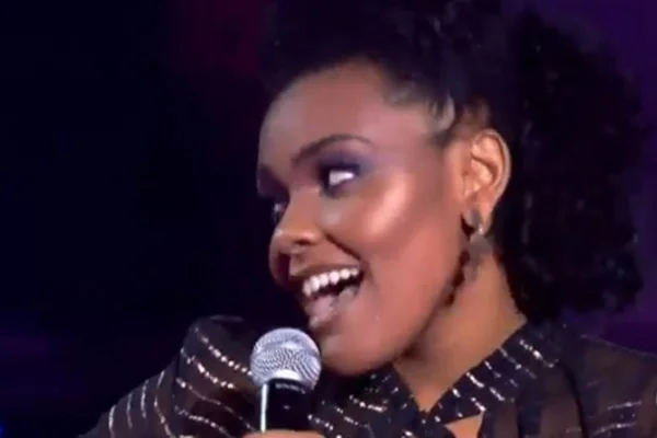 Moradora de Águas Claras perde batalha, mas segue no The Voice Brasil
