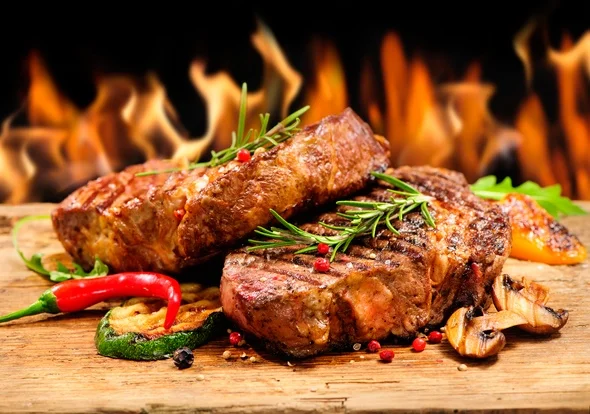 Verdade ou mito: selar a carne preserva mesmo seus sucos?