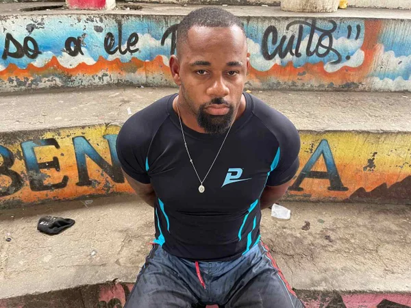 Edmilson Gomes Menezes, conhecido como Macaquinho