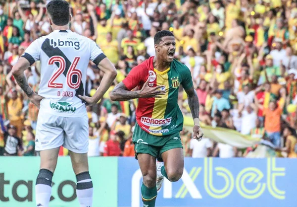 Vasco é dominado pelo Sampaio Corrêa e perde por 3 x 1 fora de casa