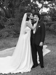 Clique do casamento de Selena Gomez e Benny Blanco