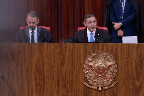 TSE altera regras para a divulgação de pesquisas; entenda - destaque galeria TSE altera regras para a divulgação de pesquisas; entenda - destaque galeria