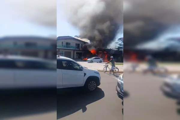 Avião cai sobre restaurante em Capão da Canoa (RS) - Metrópoles
