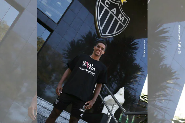 Atlético-MG oficializa chegada por empréstimo do atacante Pedrinho