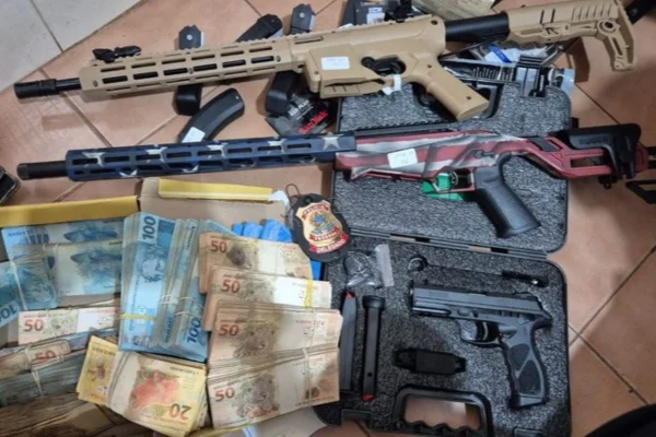 Tráfico de armas: PF liga envio de fuzis ao Rio a loja de armas em Jaú