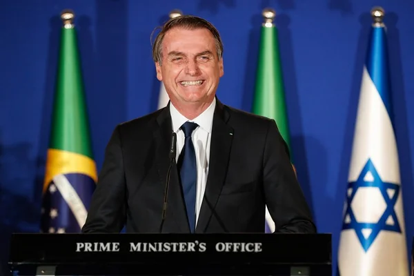 Bolsonaro promete “meio dia” de sua agenda para atender parlamentares
