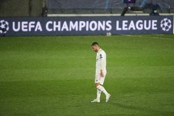 Após polêmicas e lesões, Real Madrid coloca Hazard à venda