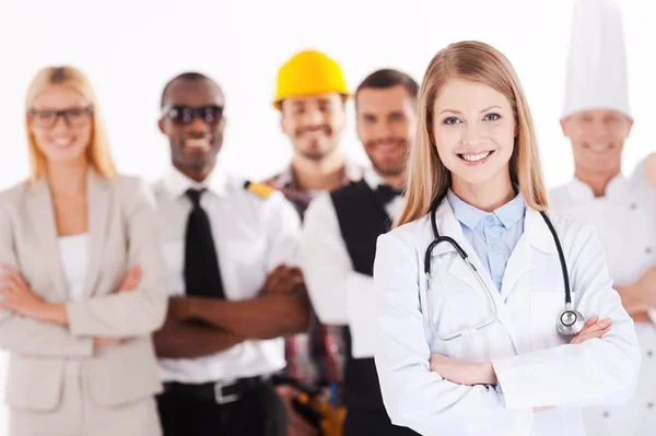 Procurando emprego? Confira 10 vagas selecionadas pelo Metrópoles