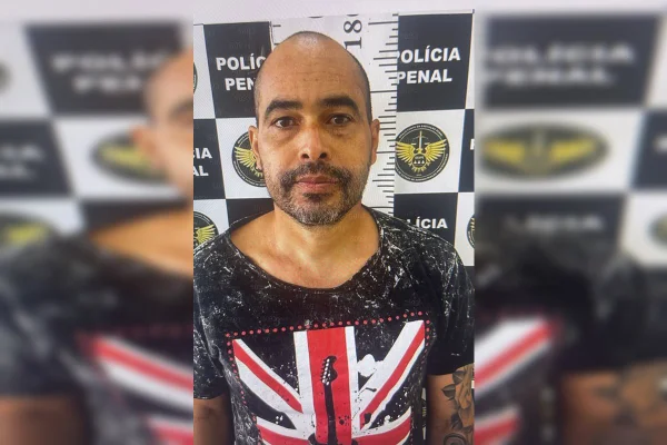 Justiça procura por condenado que matou companheira com ajuda do filho
