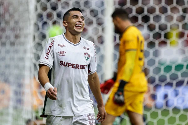 Alvo do Boca, Kevin Serna renova com o Fluminense até 2028