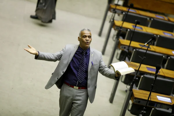 Deputado Pastor Isidório