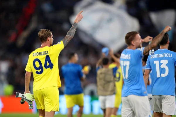 Goleiro da Lazio marcou gol contra Atlético de Madrid na Champions - Metrópoles