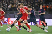 O Bayern de Munique visitou o Viking na Noruega O Bayern de Munique visitou o Viking na Noruega