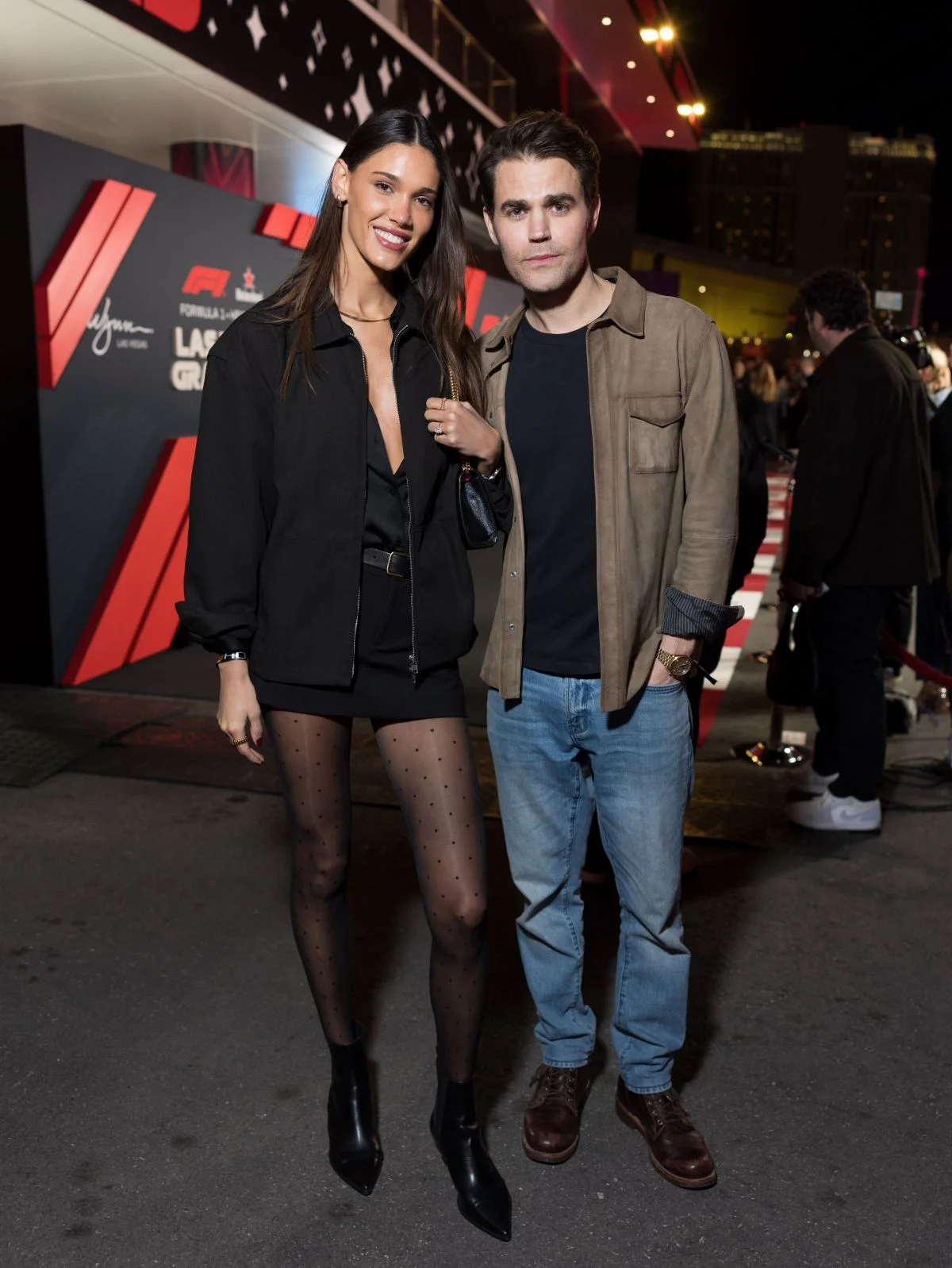 Paul Wesley e Natalie Kuckenburg Paul Wesley e Natalie Kuckenburg