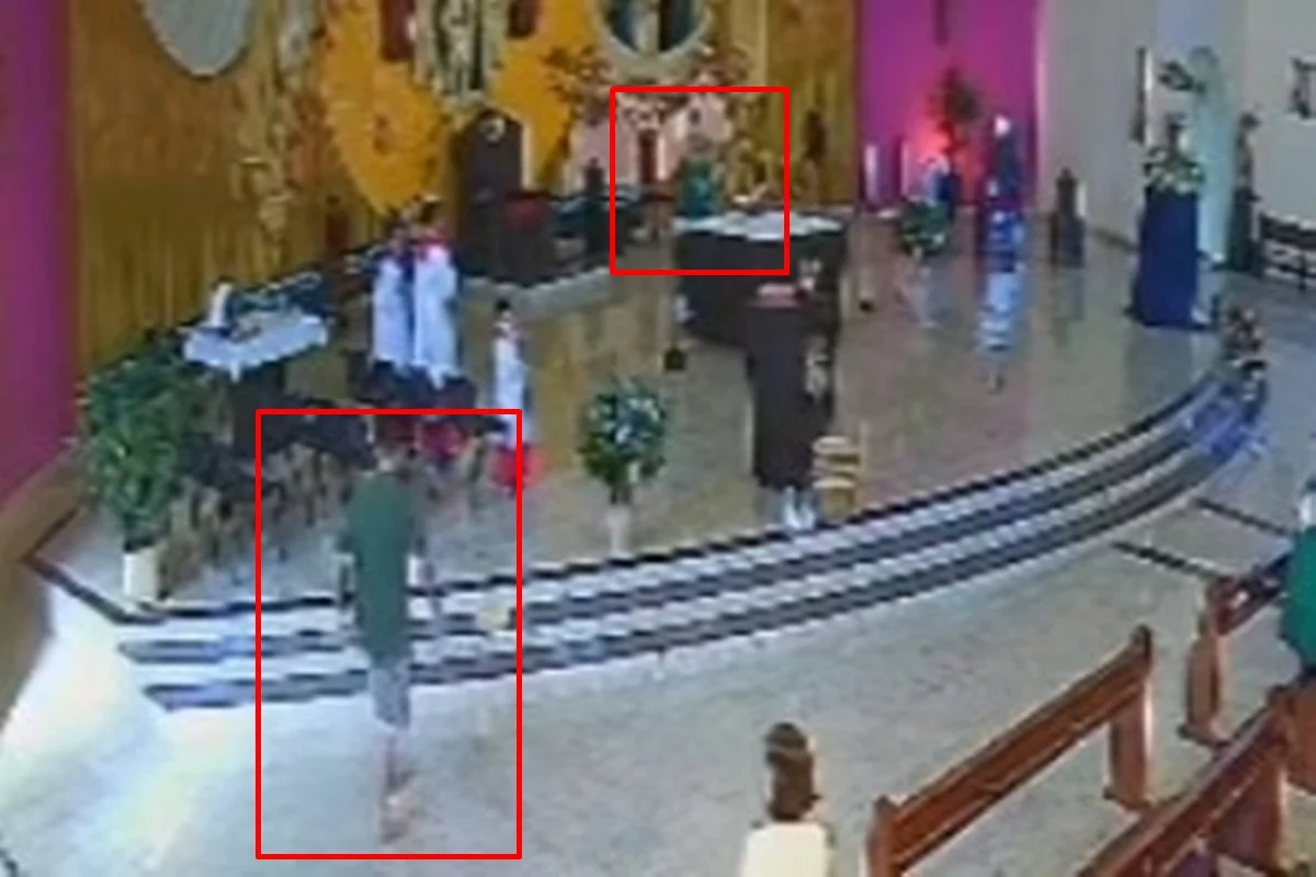 Homem invade igreja, dá soco em bispo e grita: "Avisa para Jesus"