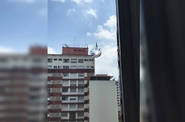 Vereador Fernando Holiday (DEM-SP) denuncia ataque em seu gabinete
