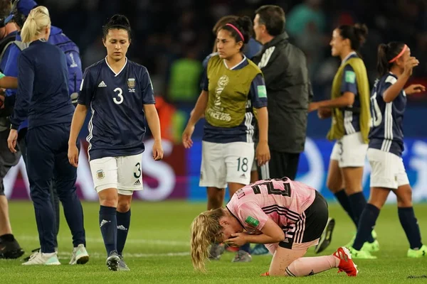 Escócia abre 3 x 0, cede empate para Argentina e cai na Copa Feminina