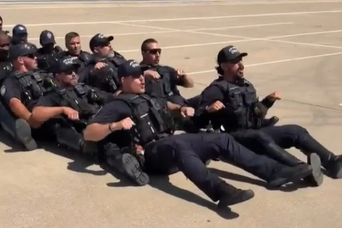 Polícia de Dallas recebe Noruega com 'remada viking' antes do jogo contra Costa do Marfim