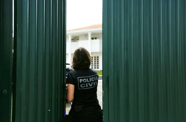 Máfia das Próteses: MP fecha sala de cirurgia clandestina no Daher