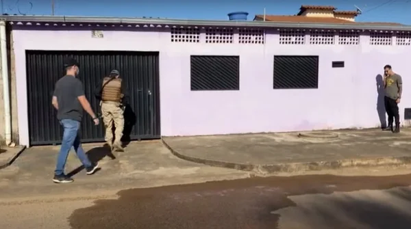 Adolescente é apreendido suspeito de dar 18 facadas em motorista