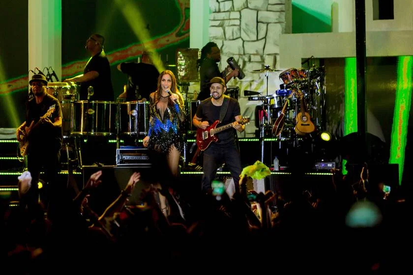 Cantora de Axé Ivete Sangalo se apresenta no evento Na Praia em Brasília. O evento ocorre ao lado da Concha Acústica Cantora de Axé Ivete Sangalo se apresenta no evento Na Praia em Brasília. O evento ocorre ao lado da Concha Acústica