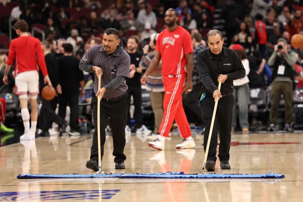 NBA: Jogo entre Bulls x Heat é adiado por motivo bizarro. Veja