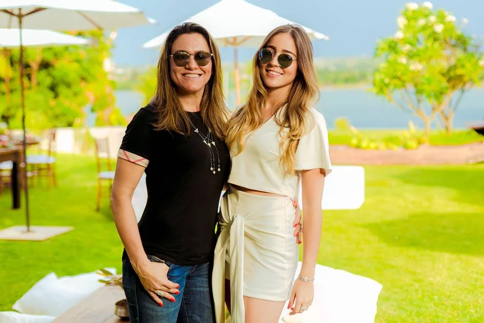 Benigna e Maria Victoria Venancio Benigna e Maria Victoria Venancio